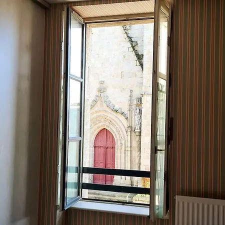 Le Repere Familial Au Coeur Des Herbiers A 12 Min Du Puy Dufou Apartment Les Herbiers