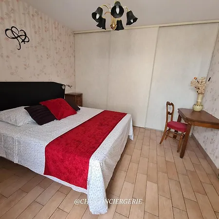 Le Repere Familial Au Coeur Des Herbiers A 12 Min Du Puy Dufou Apartment *