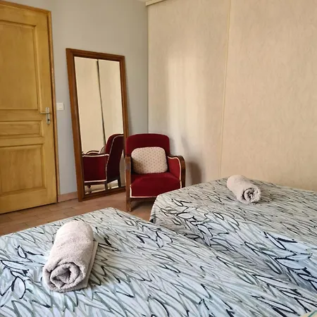 Apartment Le Repere Familial Au Coeur Des Herbiers A 12 Min Du Puy Dufou Les Herbiers