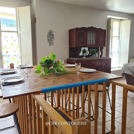 Apartment Le Repere Familial Au Coeur Des Herbiers A 12 Min Du Puy Dufou *