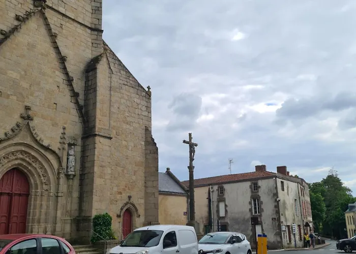 Le Repère Familial Au Cœur Des Herbiers à 12 Min Du Puy Dufou Appartement